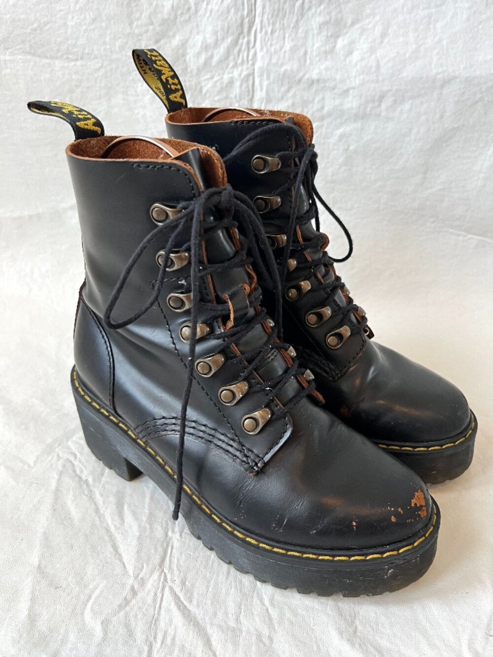 Dr Martens boots Leona black vintage smooth leather lace up heeled womens 5 docs